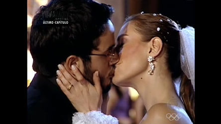 Vídeo: Erínia finalmente se casa com Miguel
