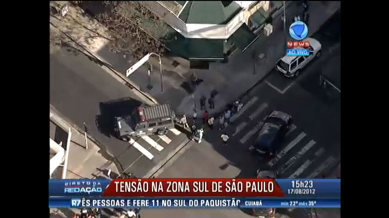 Vídeo: Polícia investiga ameaça de bomba dentro de joalheria na rua Oscar Freire em SP