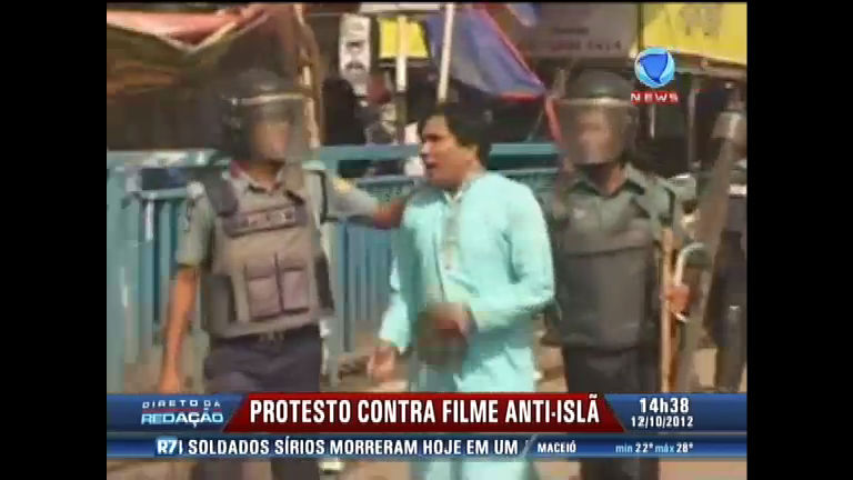 Vídeo: Protesto contra filme anti-islã acaba em confusão e prisões em Bangladesh