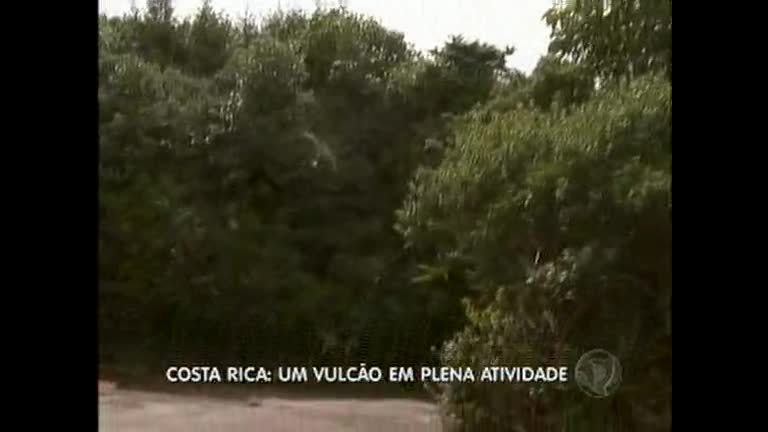 Vídeo: Conheça um vulcão que é atração da Costa Rica