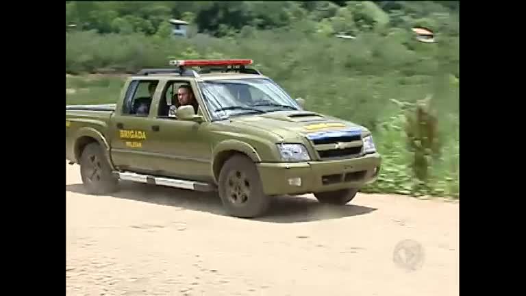 Vídeo: Polícia gaúcha ainda procura pelos assaltantes que aterrorizaram Cotiporã (RS)