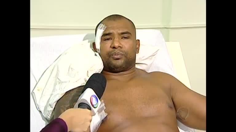 Vídeo: Lutador de MMA que sobreviveu a seis tiros se recupera na casa de um amigo