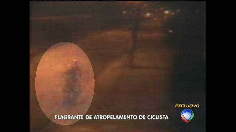 Vídeo: Exclusivo: câmera flagra momento em que ciclista é atropelado na zona oeste de SP