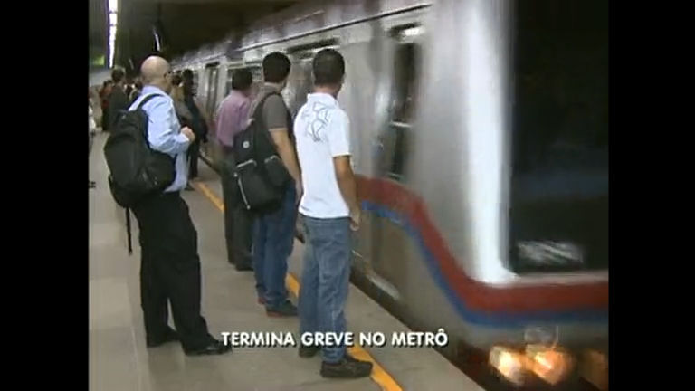 Vídeo: Metroviários voltam ao trabalho