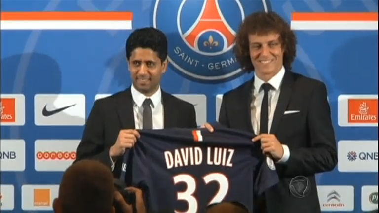 Vídeo: Zagueiro mais caro do mundo, David Luiz chega ao PSG para esquecer vexame na Copa