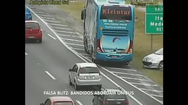 Vídeo: Bandidos disfarçados de policiais armam blitz na BR-101