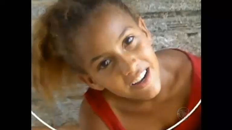 Vídeo: Criança de 10 anos atingida por bala perdida é enterrada em Lorena (SP)