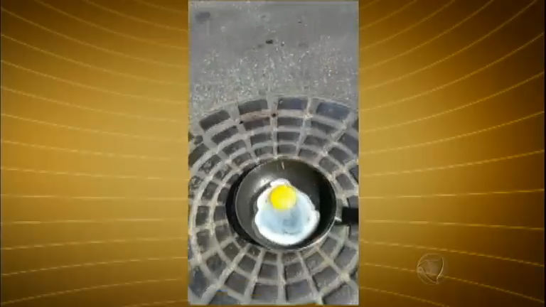 Vídeo: Homem frita ovo no meio da rua em Governador Valadares
