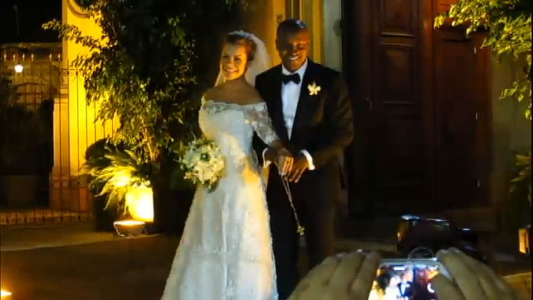 Vídeo: Celebridades marcam presença no casamento de Thiaguinho e Fernanda Souza