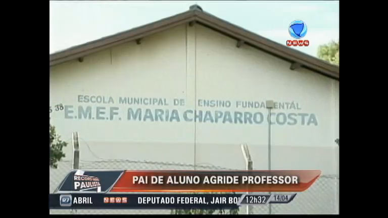 Vídeo: Professor é agredido por pai de aluno em Bauru (SP)