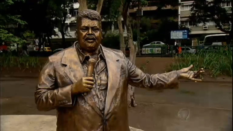 Vídeo: Estátua em homenagem ao cantor Tim Maia é inaugurada na Tijuca, Rio de Janeiro