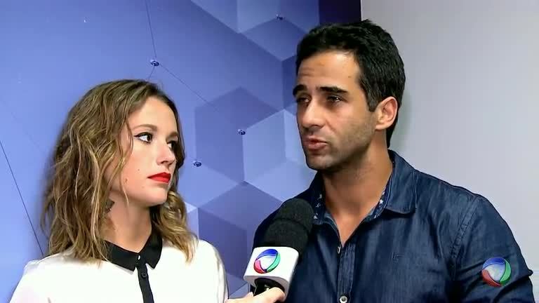 Vídeo: Juliana Didone e Rafael Sardão falam sobre sucesso de Os Dez Mandamentos