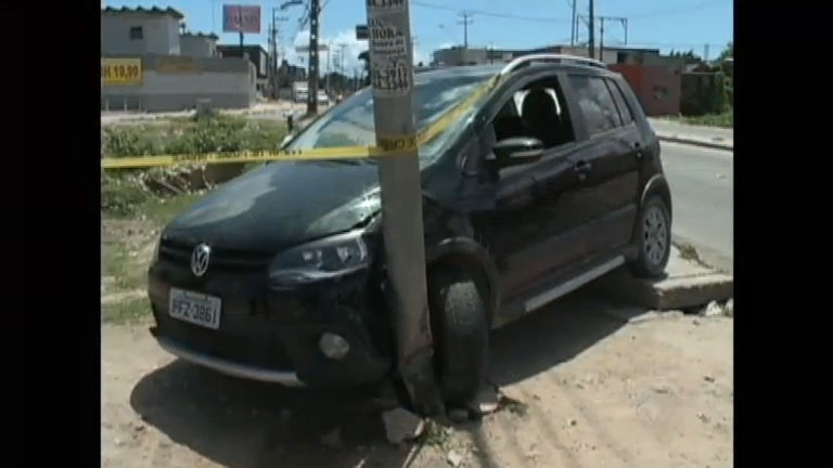 Vídeo: Após roubar carro, ladrão dá R$ 20 à vítima voltar para casa em Olinda (PE)
