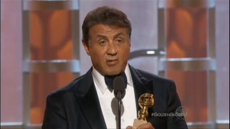 Vídeo: Sylvester Stallone, Leonardo DiCaprio e Lady Gaga são destaques na noite do Globo de Ouro
