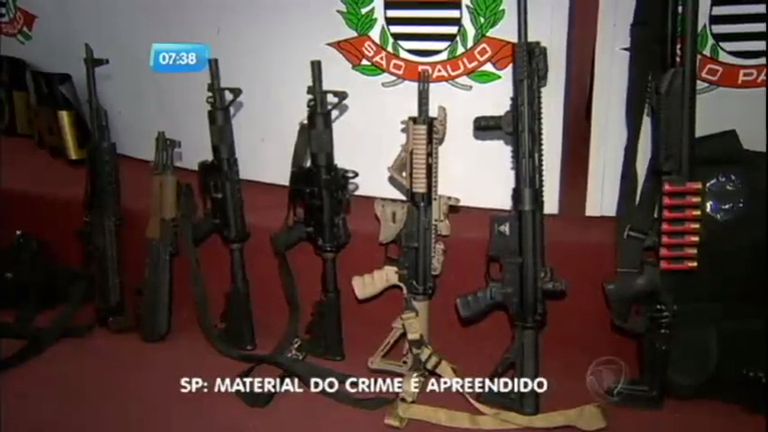 Vídeo: Polícia apreende material usado por quadrilha especializada em grandes roubos