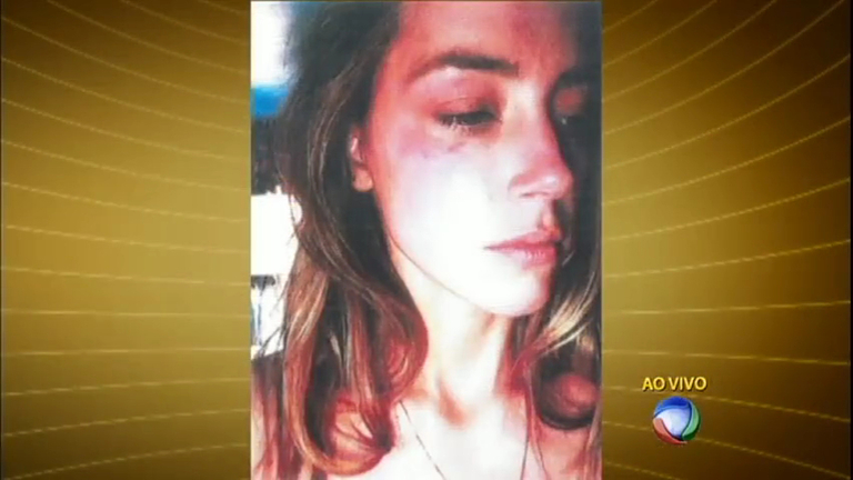 Vídeo: 

Policiais dizem que mulher de Johnny Depp não apresentava
lesões quando foi encontrada

