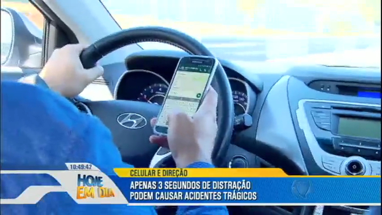 Vídeo: 

Imprudência no trânsito: veja como o uso do celular ao
volante pode ser fatal

