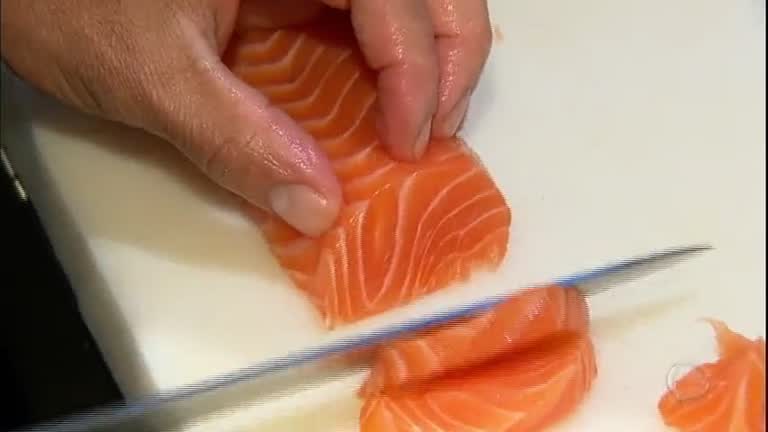 Vídeo: 

Descubra por que nem sempre a comida japonesa é saudável

