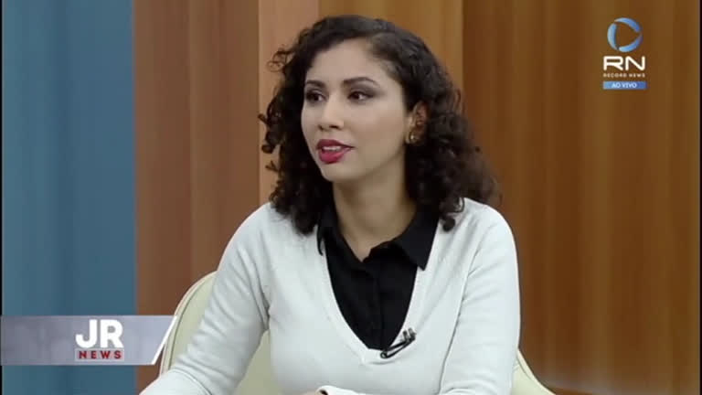 Vídeo: Professora Carolina Pedroso fala sobre problema de representatividade política no Brasil