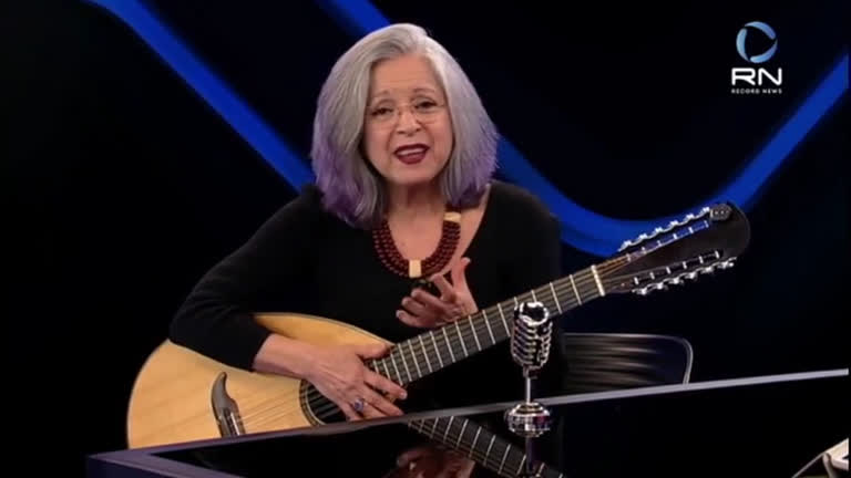 Vídeo: Cartão de Visita conversa com cantora Tetê Espíndola