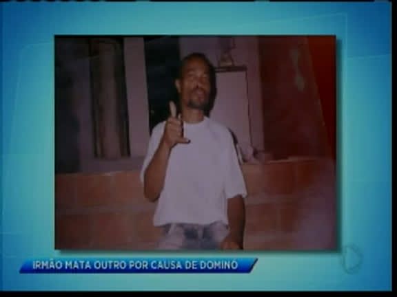 Vídeo: Homem mata irmão a facadas por causa de jogo de dominó em Salvador; assista