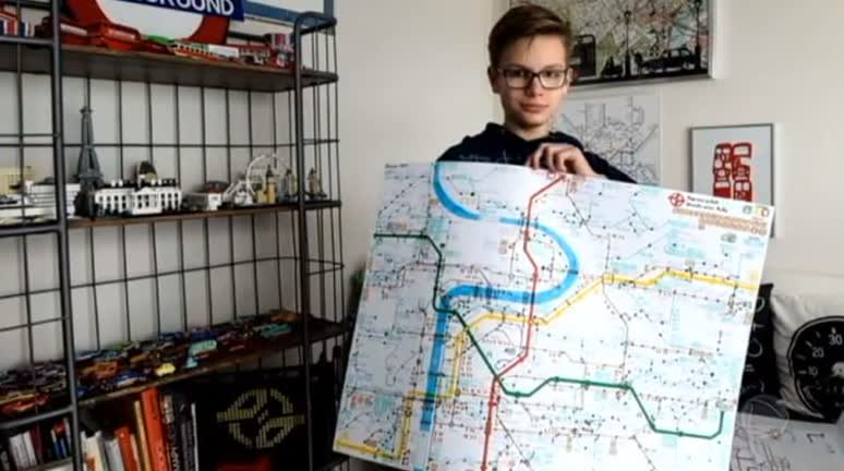 Vídeo: Garoto autista transforma obsessão por mapas em dinheiro