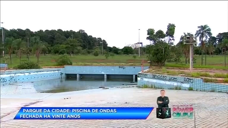 Vídeo: Piscina de ondas no Parque da Cidade está abandonada há quase vinte anos