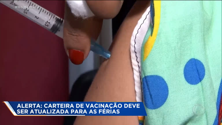Vídeo: Infectologista alerta para importância da atualização das vacinas nas férias