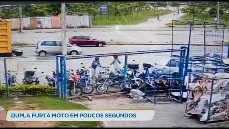 Vídeo: Proprietário de motocicleta furtada faz apelo para encontrar o veículo