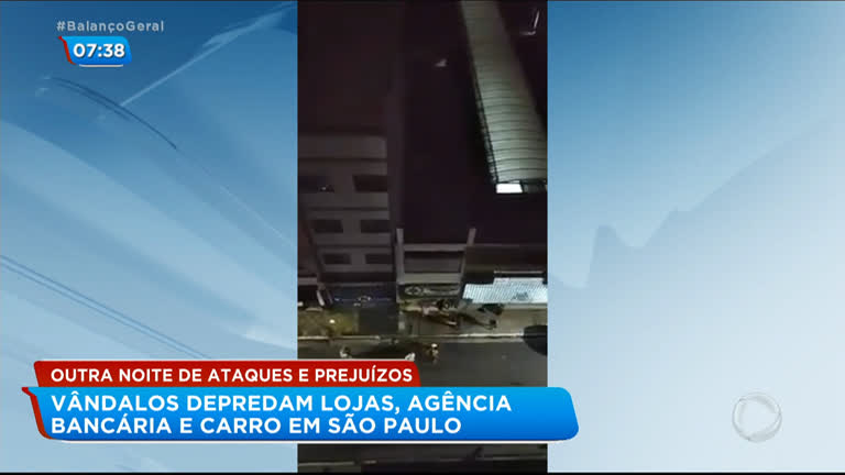 Vídeo: Lojas são destruídas durante confusão na Cracolândia, em São Paulo
