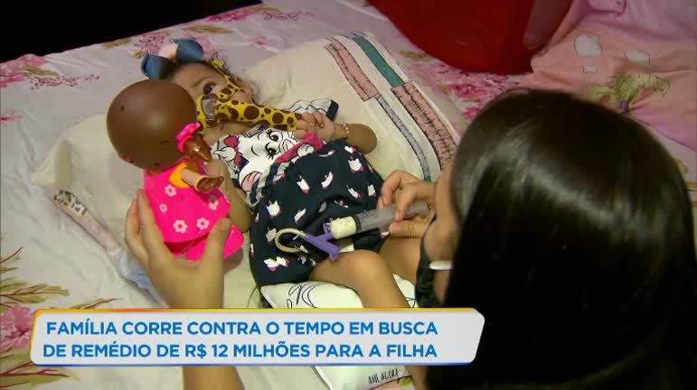 Vídeo: Família terá que comprar remédio de R$ 12 mi para filha com doença