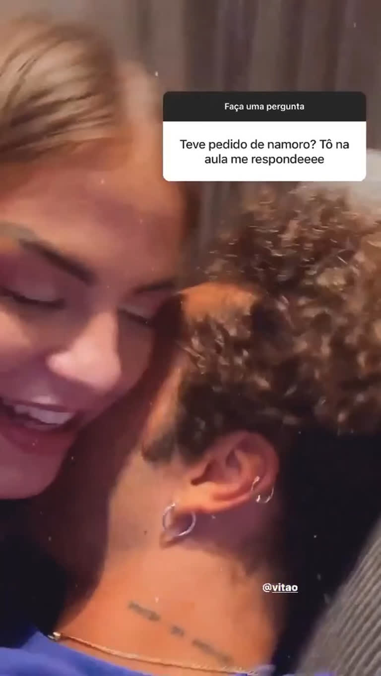 Vídeo: Luísa Sonza diz que foi pedida em namoro por Vitão na frente do pai