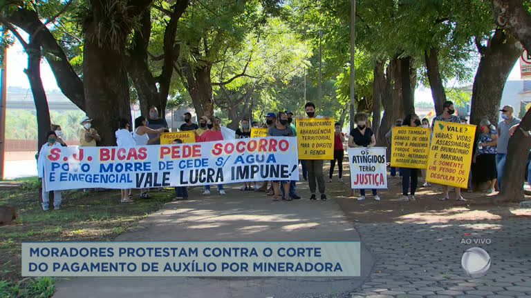 Vídeo: Moradores de São Joaquim de Bicas (MG) protestam contra Vale