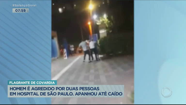 Vídeo: Homem é agredido até cair em hospital de São Paulo