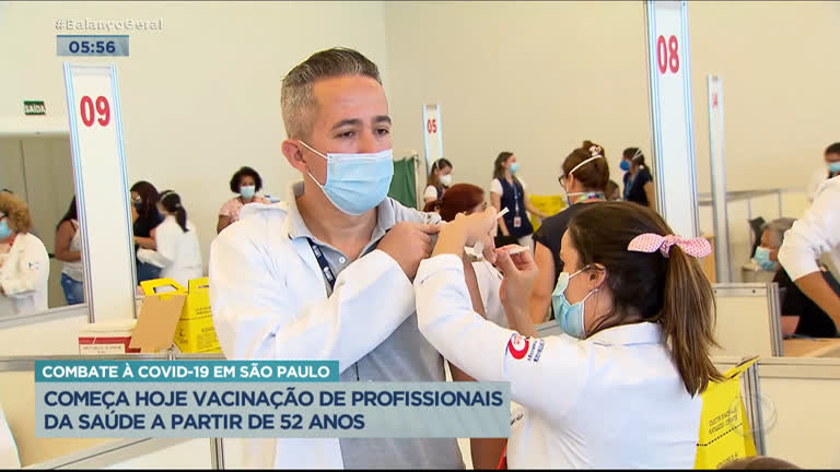 Vídeo: Vacinação de profissionais da saúde de SP com idade a partir de 52 anos começa nesta segunda (5)