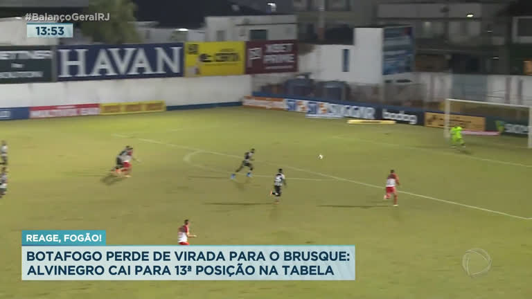 Botafogo sai na frente, mas perde de virada para o Brusque