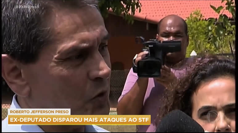 Vídeo: Preso, Roberto Jefferson é transferido para o Complexo de Bangu