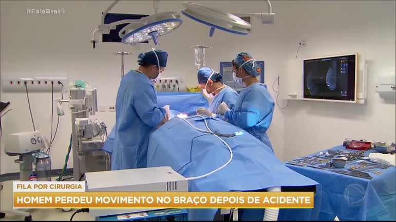 Vídeo: Pacientes esperam por cirurgia na fila do SUS