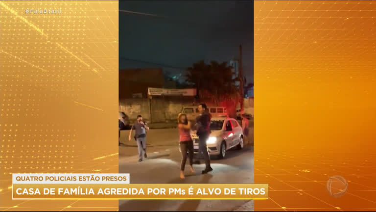 Vídeo: Casa de família agredida por PMs na Grande São Paulo é alvo de tiros