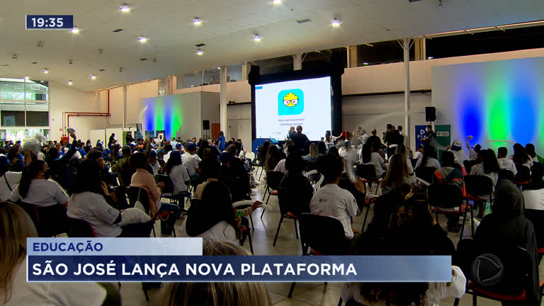 Vídeo: São José dos Campos lança plataforma de educação integral