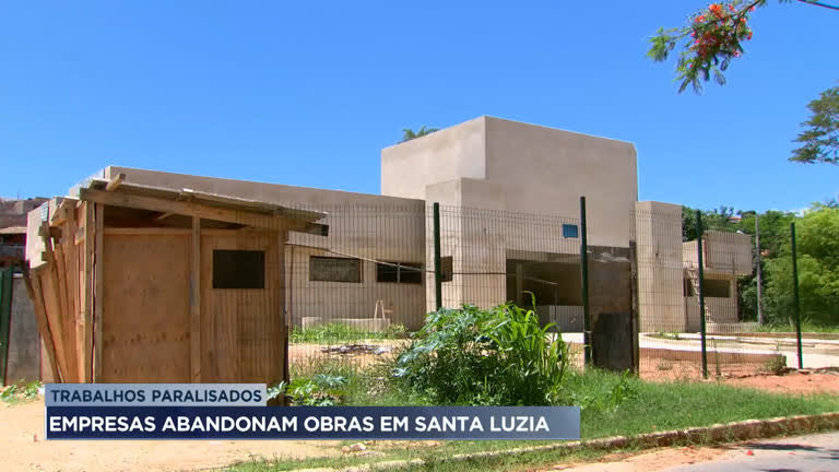 Vídeo: Empreiteiras abandonam obras públicas em Santa Luzia (MG)