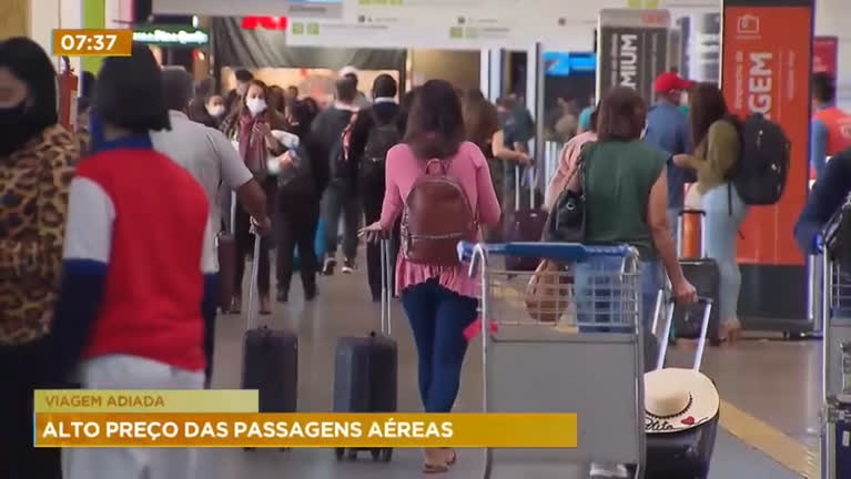 Vídeo: Pessoas adiam viagens por causa do valor alto das passagens aéreas