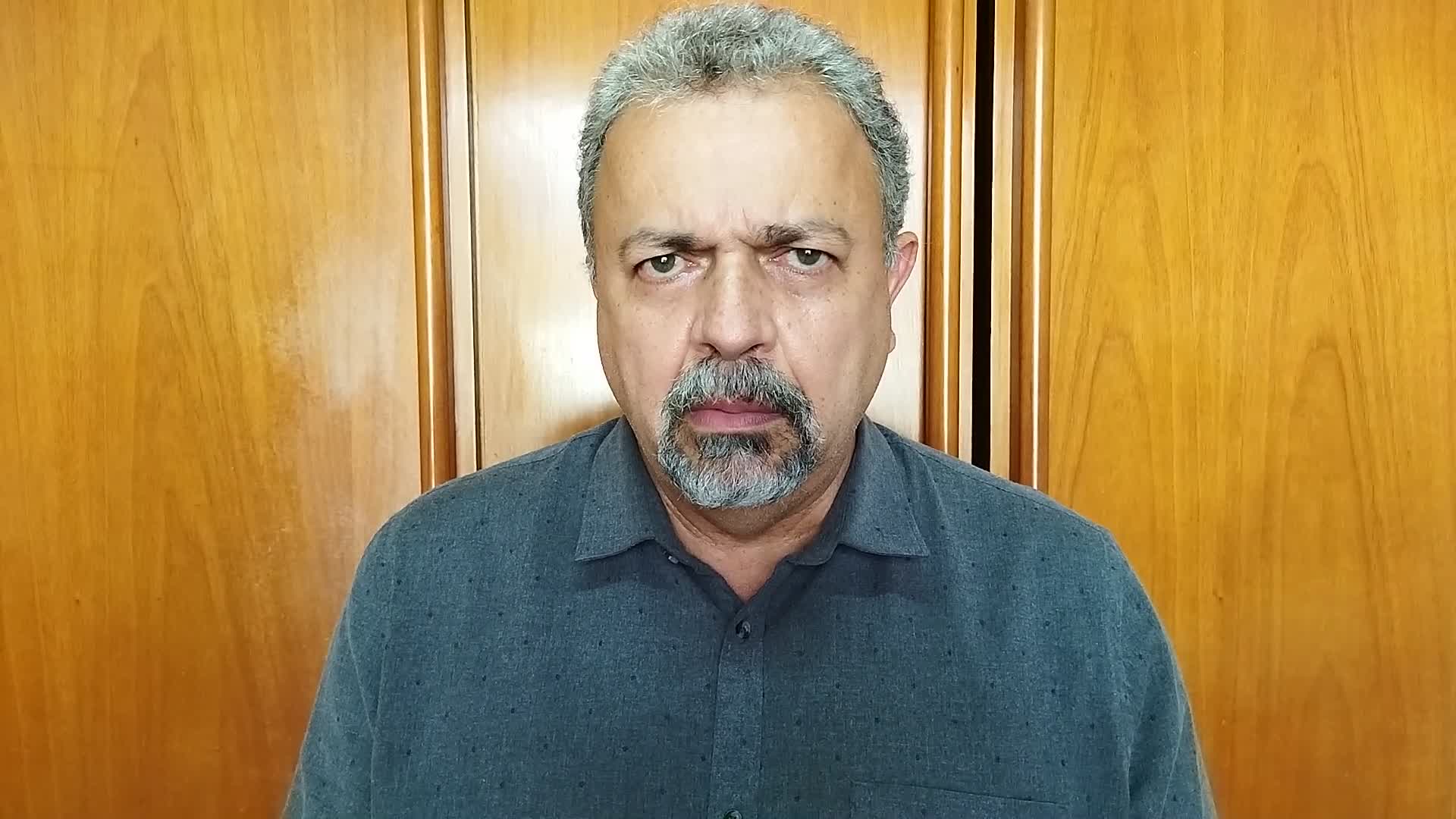 Vídeo: Deputado pede que MPF investigue ida de Guedes a evento da filha