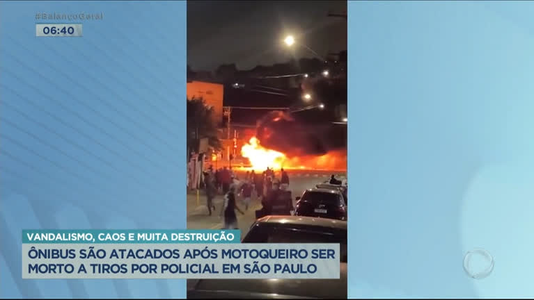 Vídeo: Ônibus são incendiados após morte de motoqueiro por policial em SP