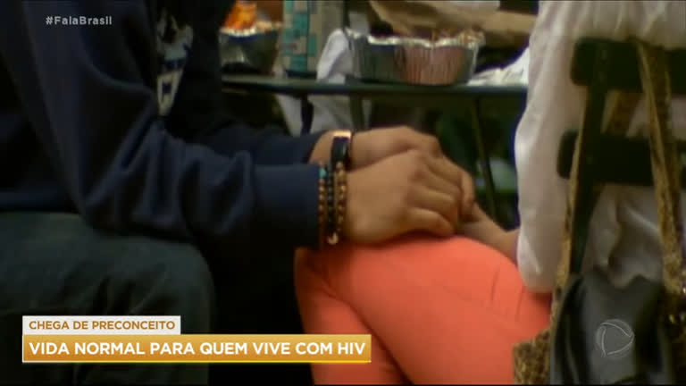 Vídeo: Sem preconceito: portadores do HIV conseguem levar uma vida normal