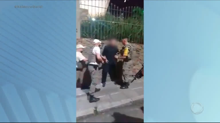 Vídeo: Policial civil é abordado por PMs, se identifica, mas acaba algemado e detido