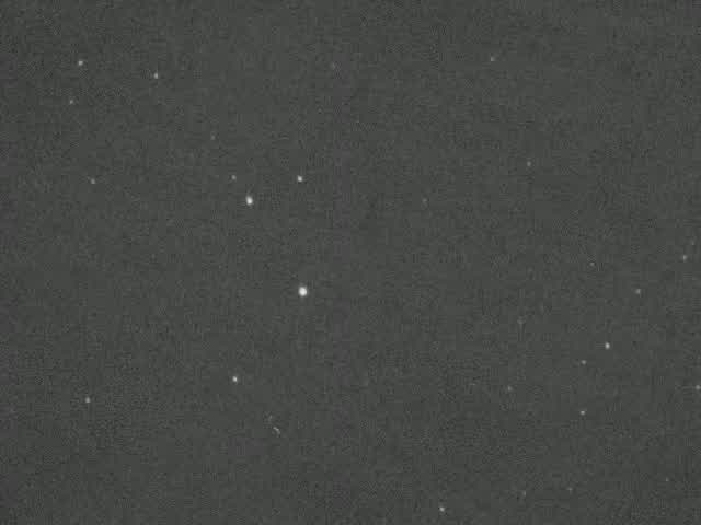Vídeo: Câmeras registram asteroide que se aproximou da Terra na terça
