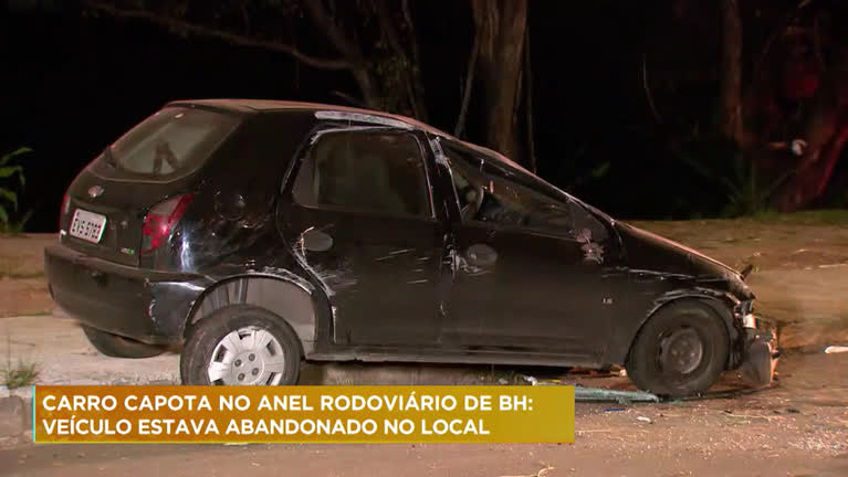Vídeo: Carro é abandonado após capotar no Anel Rodoviário em BH