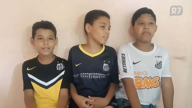 Vídeo: Irmãos Neymar, Davi e Lucas mandam feliz aniversário para o craque