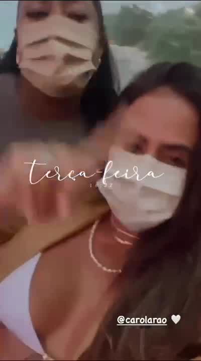 Vídeo: Assumidos? Carol Peixinho acompanha Thiaguinho em gravação de programa de TV